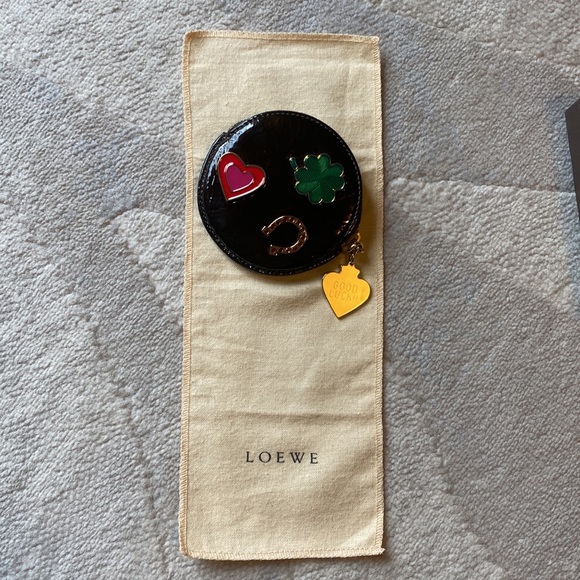 Loewe Round Coin Shiny Zip Pouch Good Luck Charm! - Picture 10 of 13